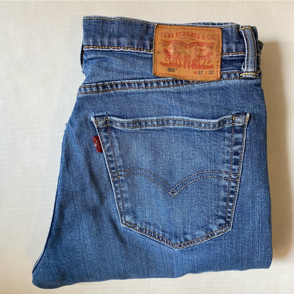Levi’s 505 red tab blue jeans 32